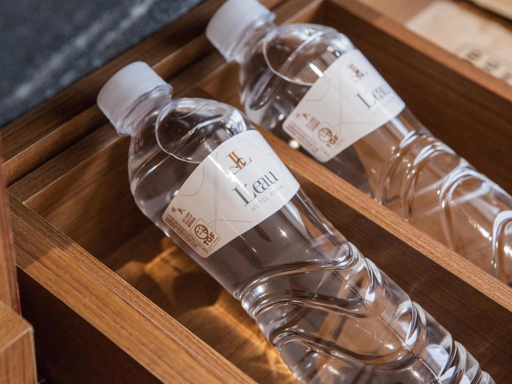 安平‧留饭店酒店 外观 照片 Bottled water